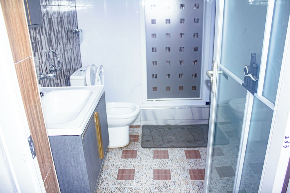 Exclusive Villa in Hideout East Legon view 5