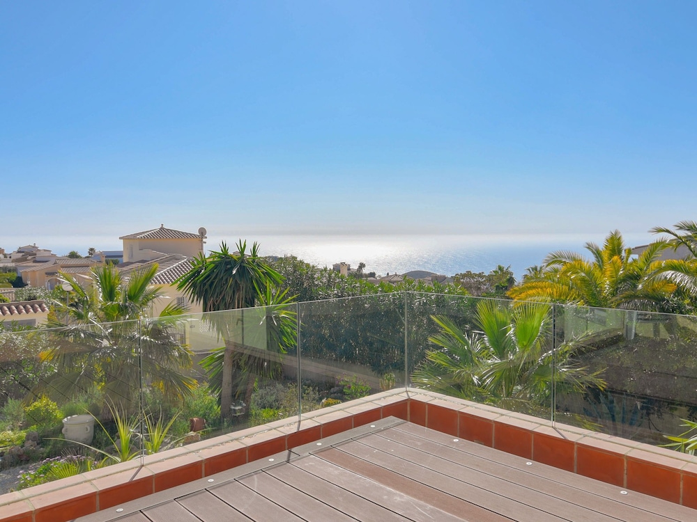 Lush Villa With Swimming Pool in Benitachell photo 5