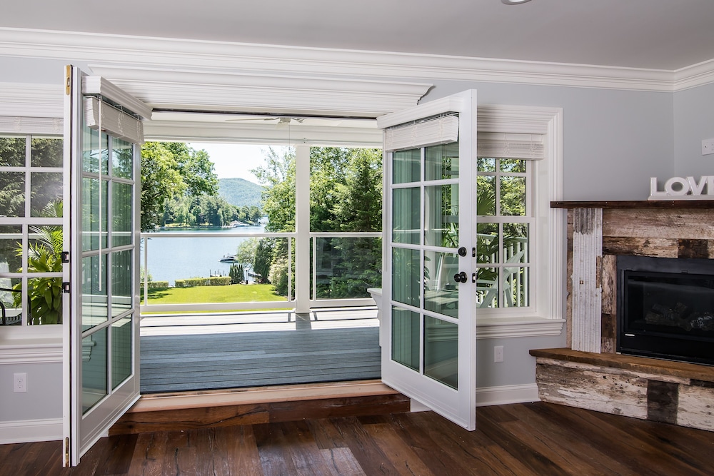 Hotel Chateau Rooms - Image 1