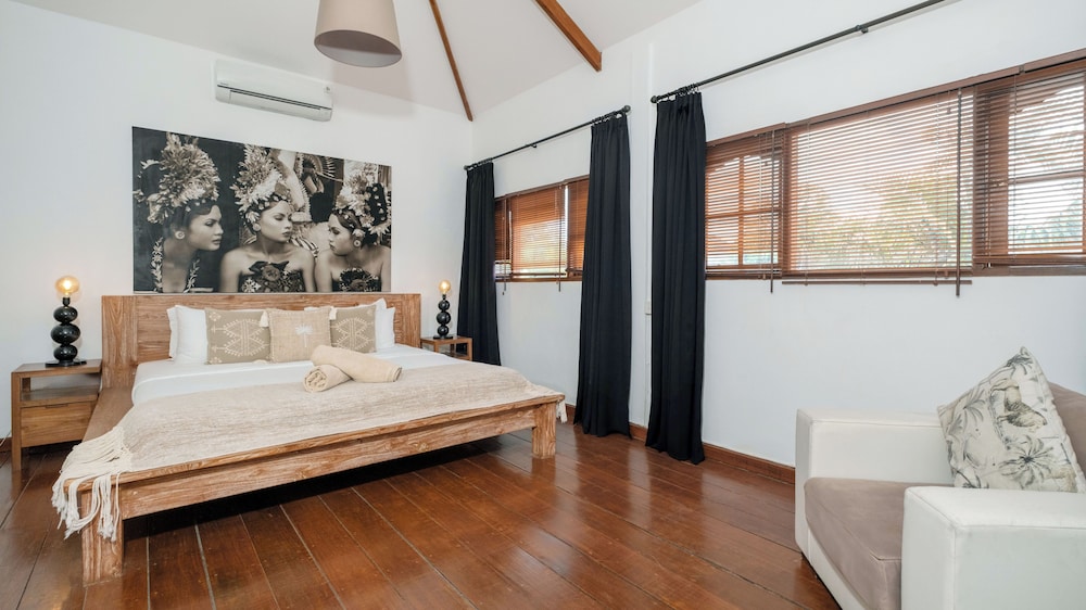 Villa Mogi by Villa Finder