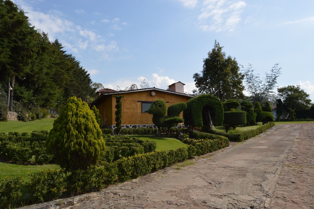 Hotel Rancho las Margaritas - Image 1