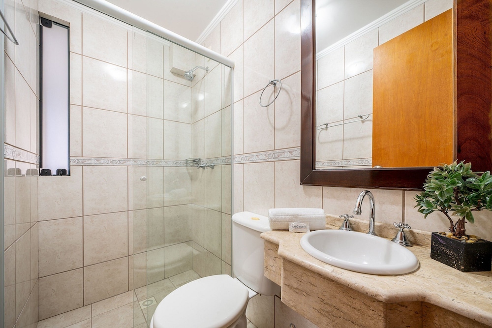 Sea View Apartm. 130m From the Beach in BC Esa901