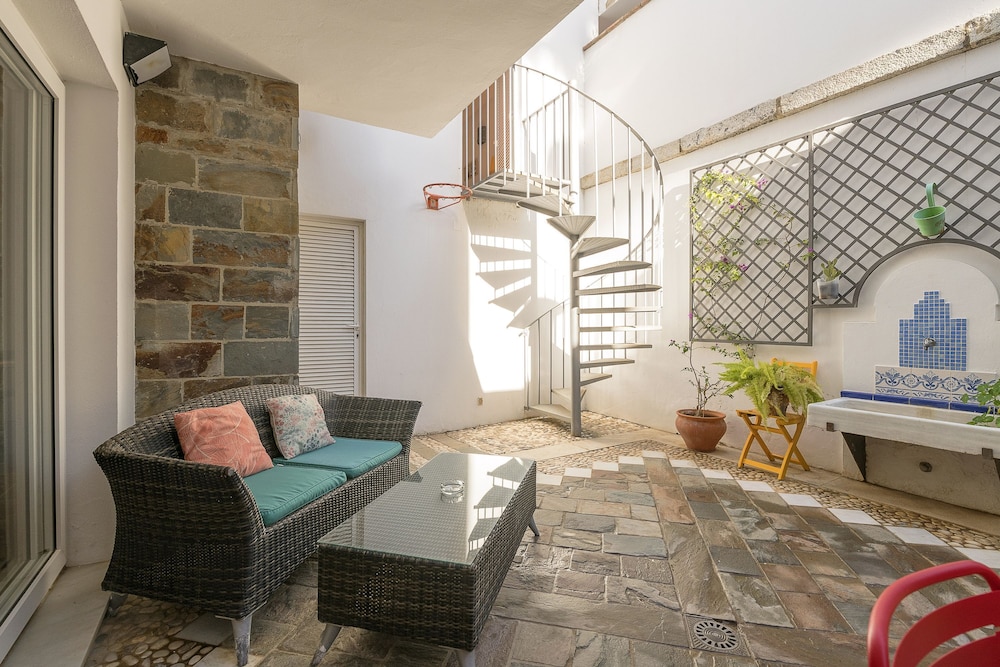 Hotel Flamenco Soul in Chiclana de la Frontera - Image 1