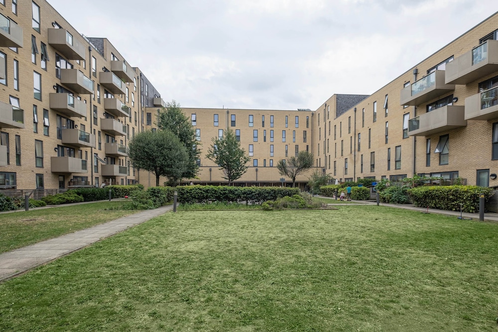 Bovet 3 Bedroom 1 Bathroom Apartment