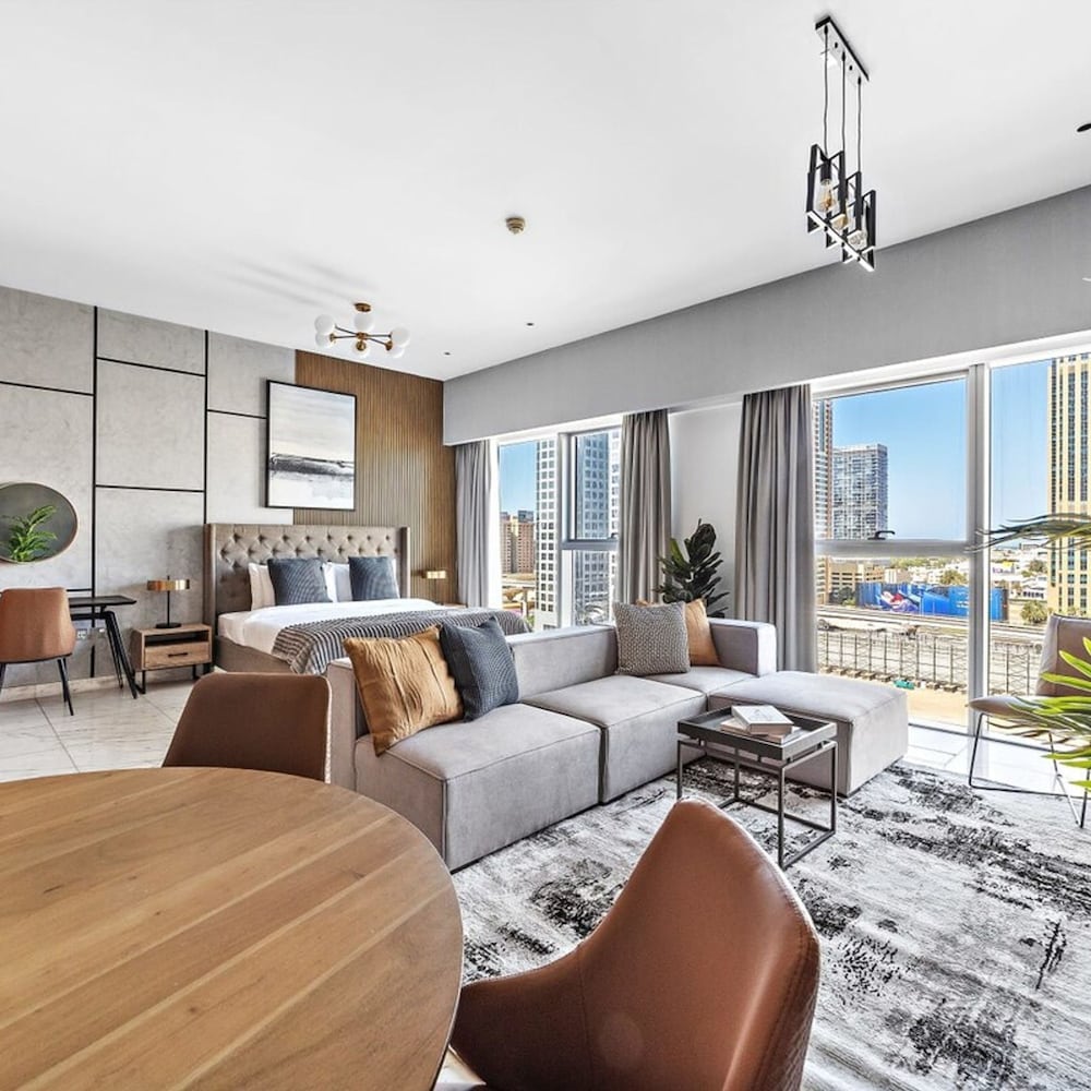 Silkhaus Spacious Central Park Studio