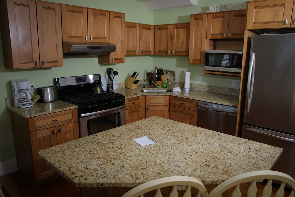 Sheepscot Harbour Village Resort