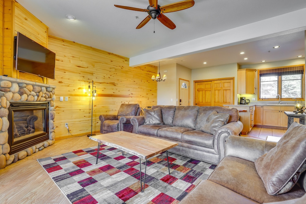 Walk to Main Street: Grand Lake Condo w/ Patio