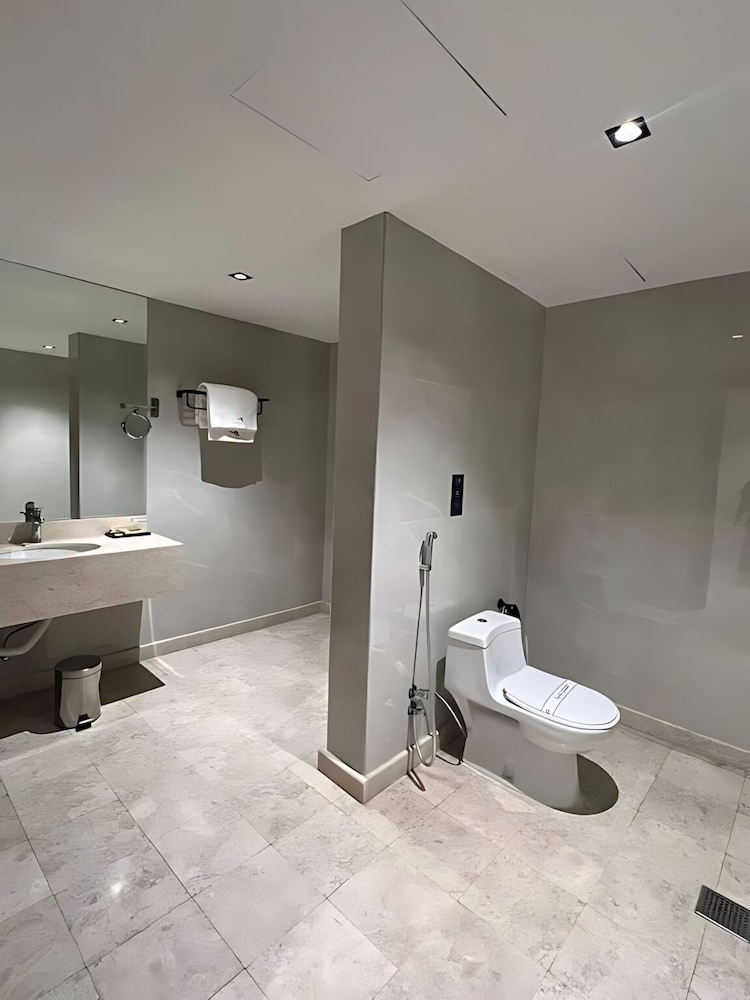Kayan Serviced Apartments