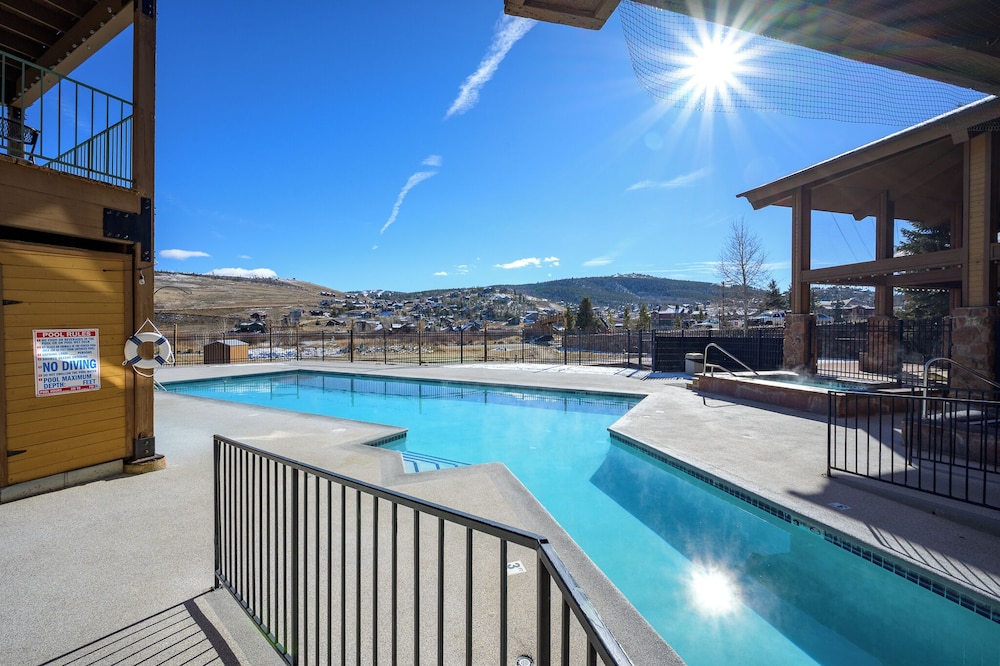 Rocky Mountain Retreat