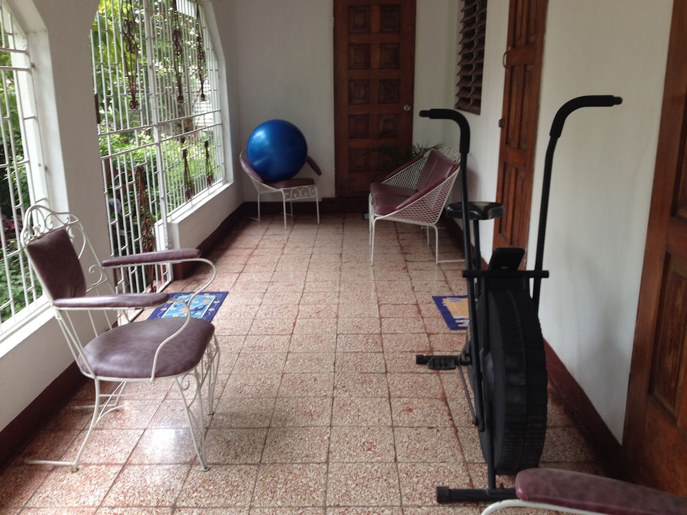 Hotel Alberta place - Image 1