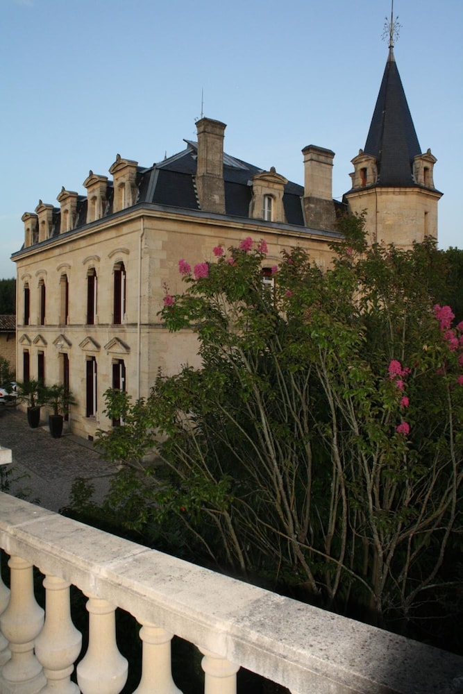 Chateau Pontet d'Eyrans & Spa