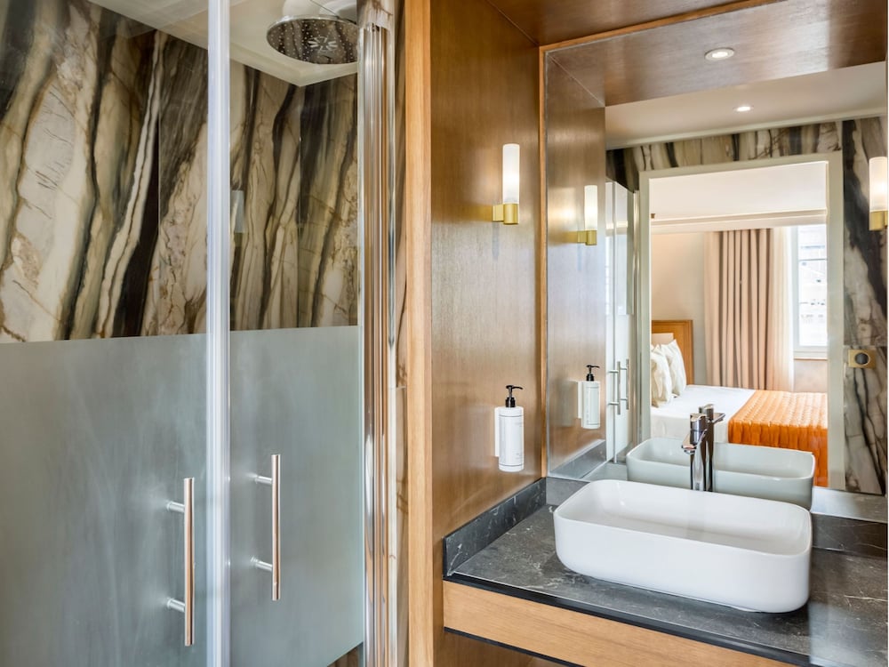 Merveil Luxury Suites - Bourse I-II