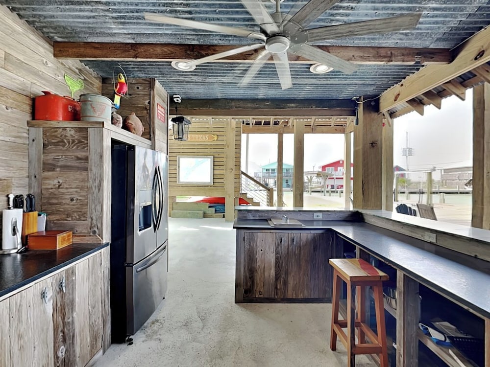 The Salty Dog at Copano Bay by Miss Kitty’s