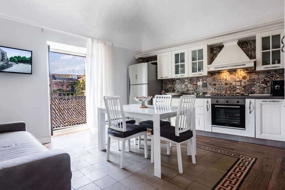 La Perla del Duomo With Terrace by Wonderful Italy