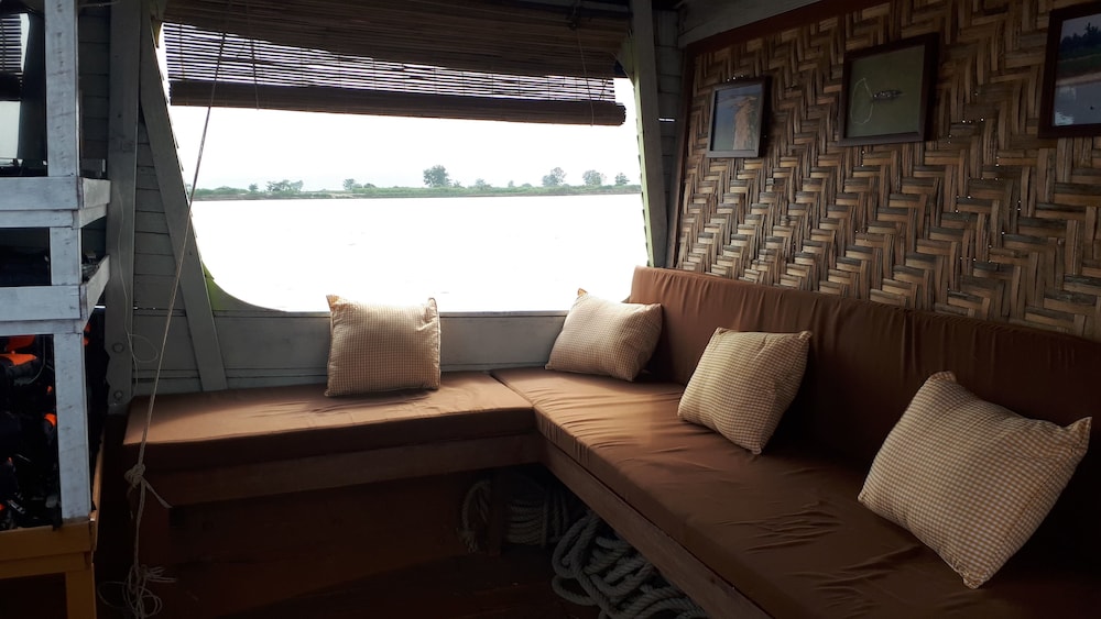 Living Irrawaddy Dolphin Project view 2