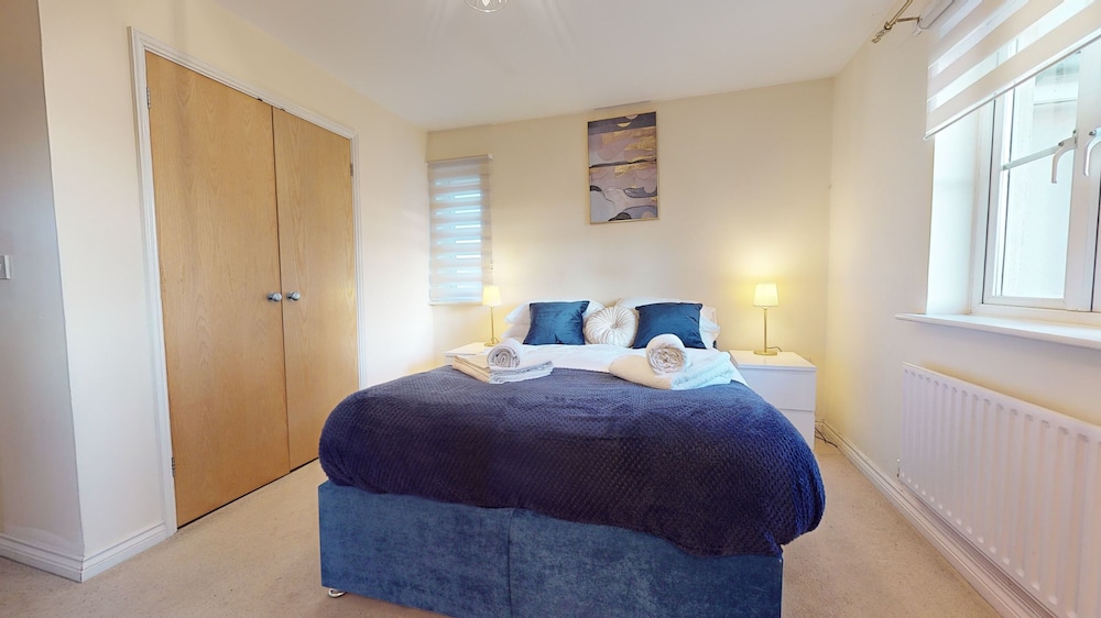 Impeccable 4-bed House in London
