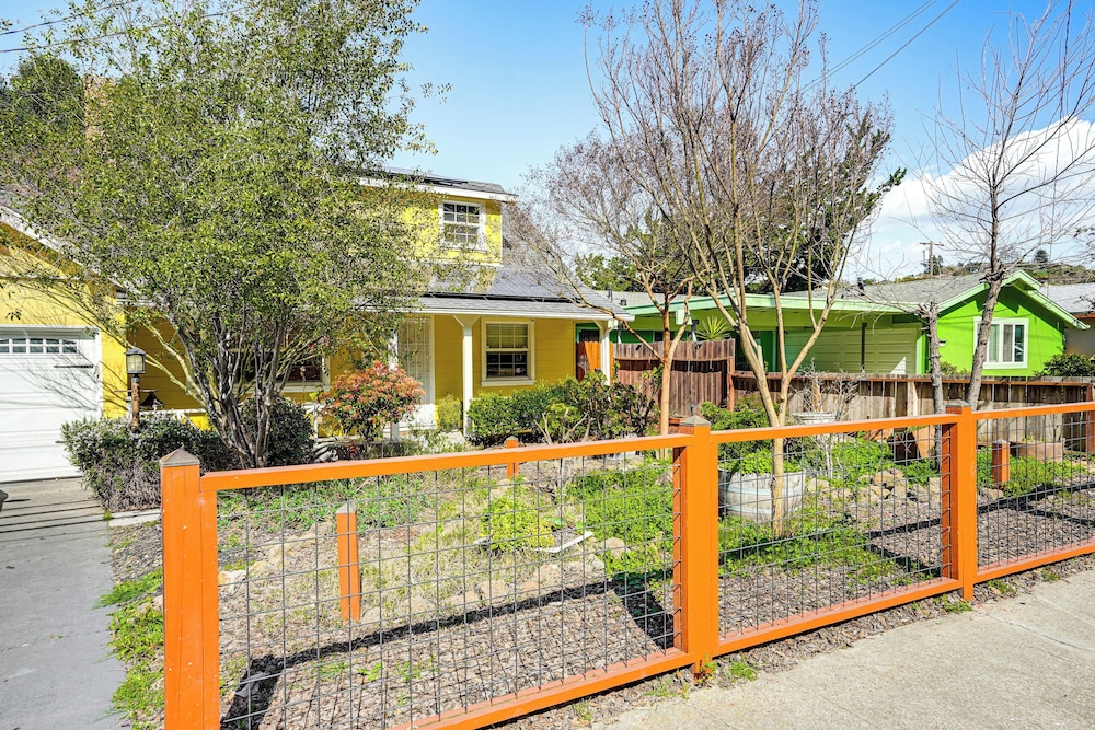 Bay Area Apt w/ Patio: Near Parks & Hiking!