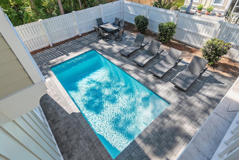 The Frangista Oasis