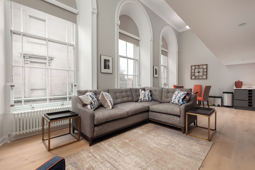 Destiny Scotland George IV Apartments