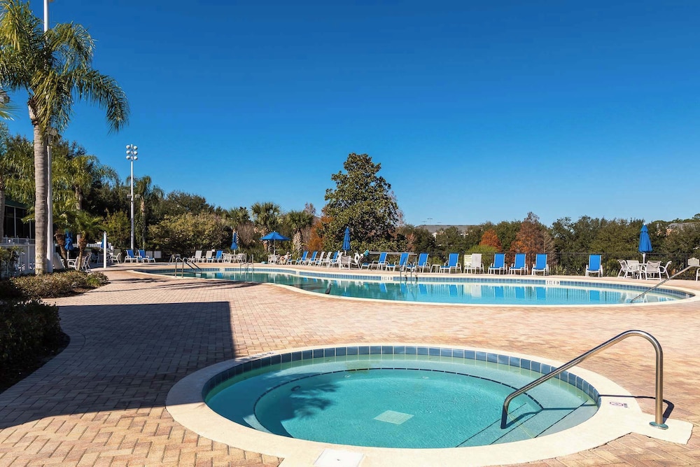 Get Away Bay at Bahama Bay