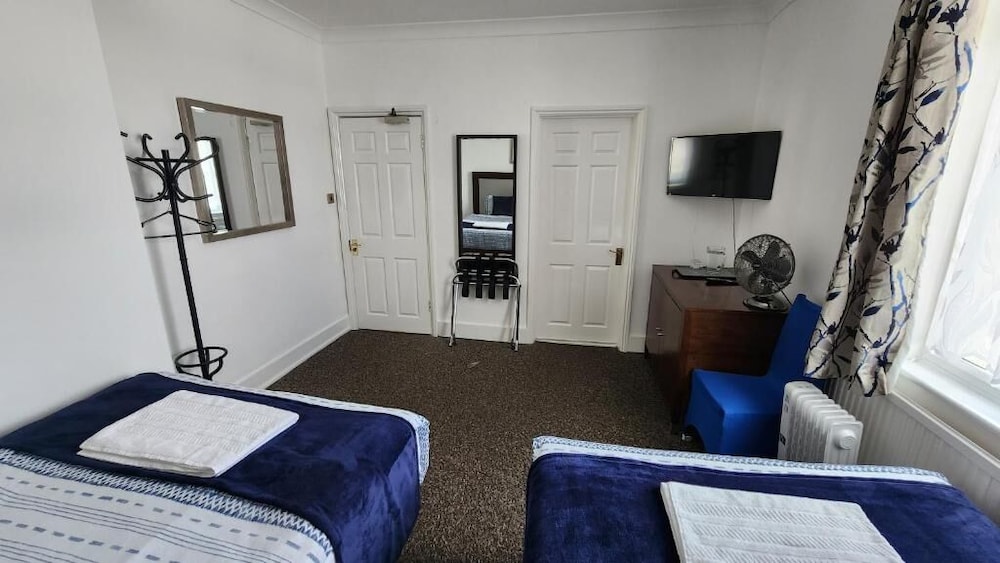 Gatwick Castle B&B