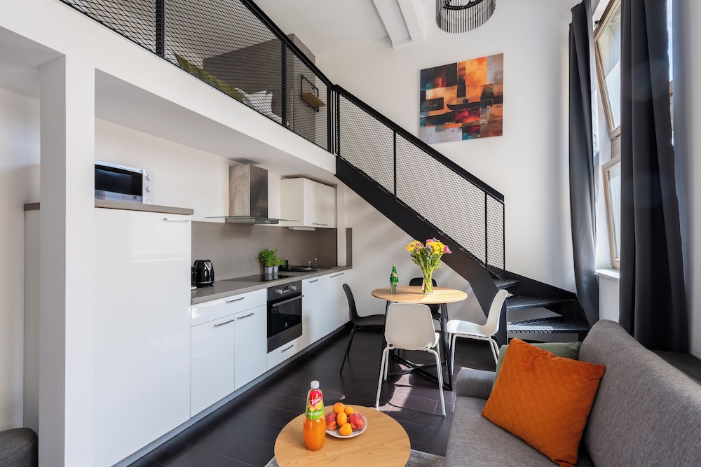 Cozy apart near Křižíkova Metro