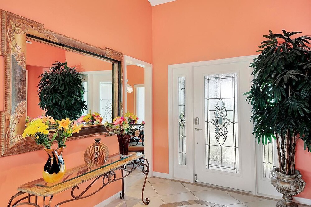 WH1074 3 Bedroom Holiday Home by Marco Naples Vacation Homes