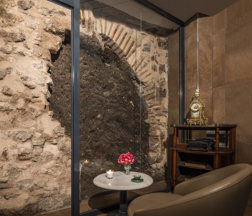 Marius Otel - Image 62