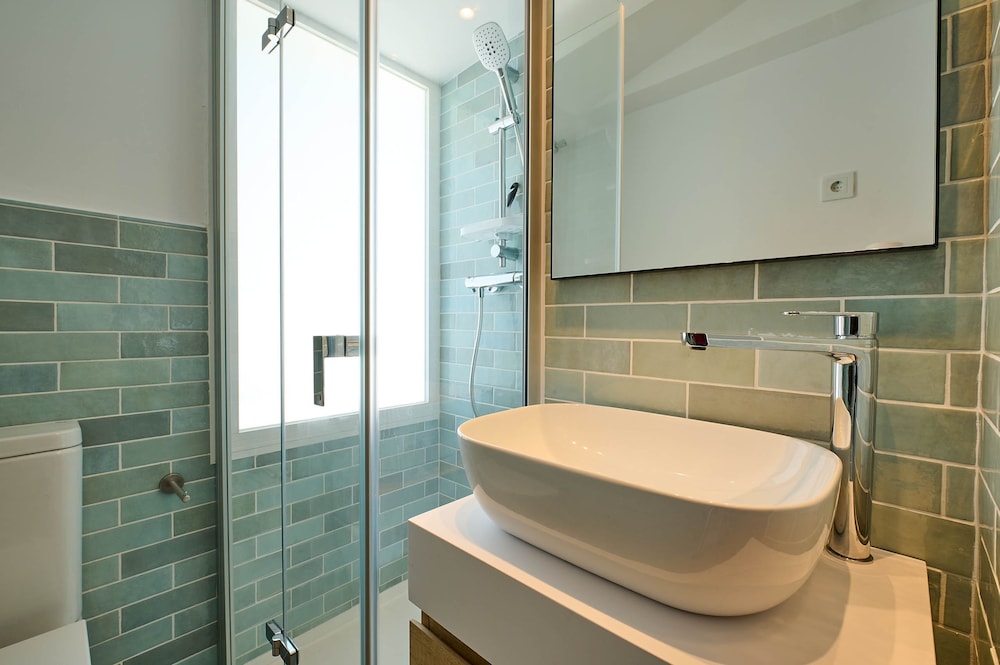 Llevant in Llafranc With 3 Bedrooms and 2 Bathrooms