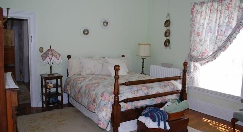 HeatherCroft Bed and Breakfast