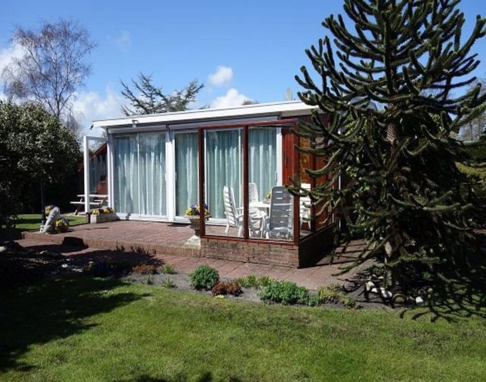 Family Bungalow Near the Beach and sea