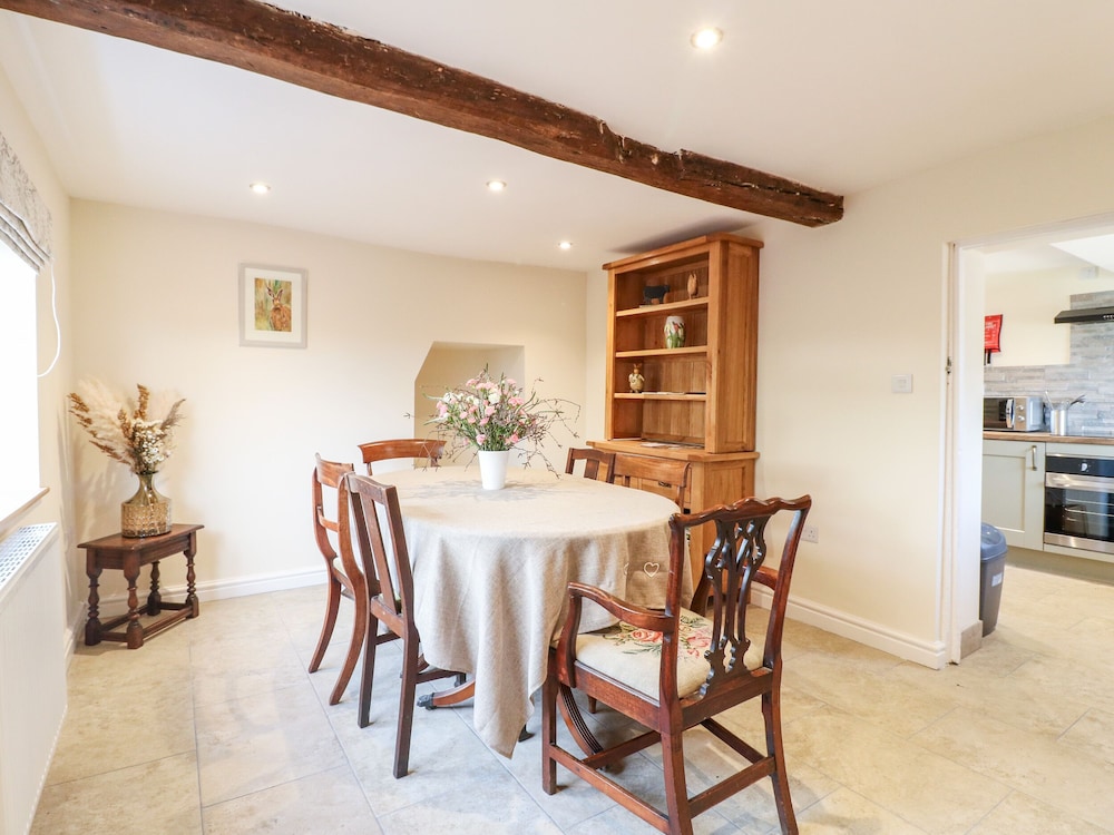 Tolldish Cottage