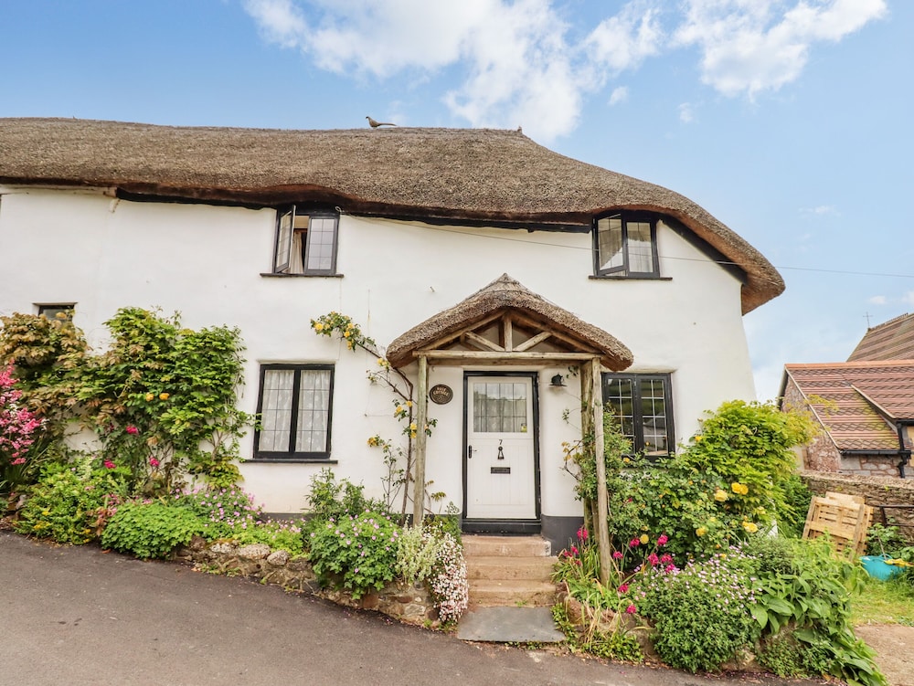 Rose Cottage in Holcombe