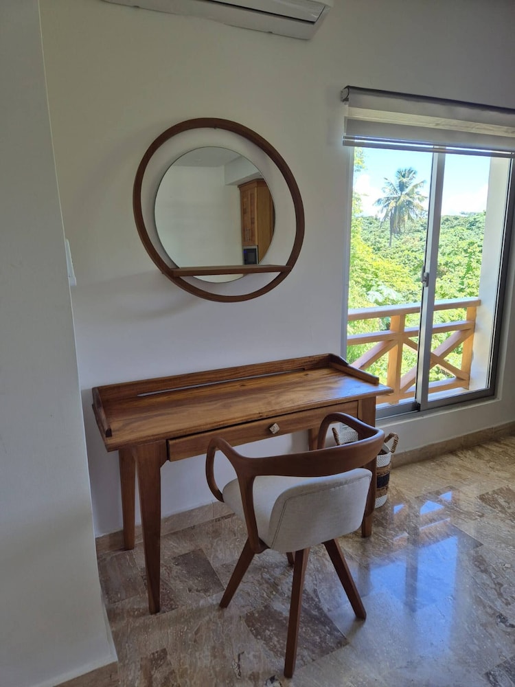 Large 3-bedroom Apartment