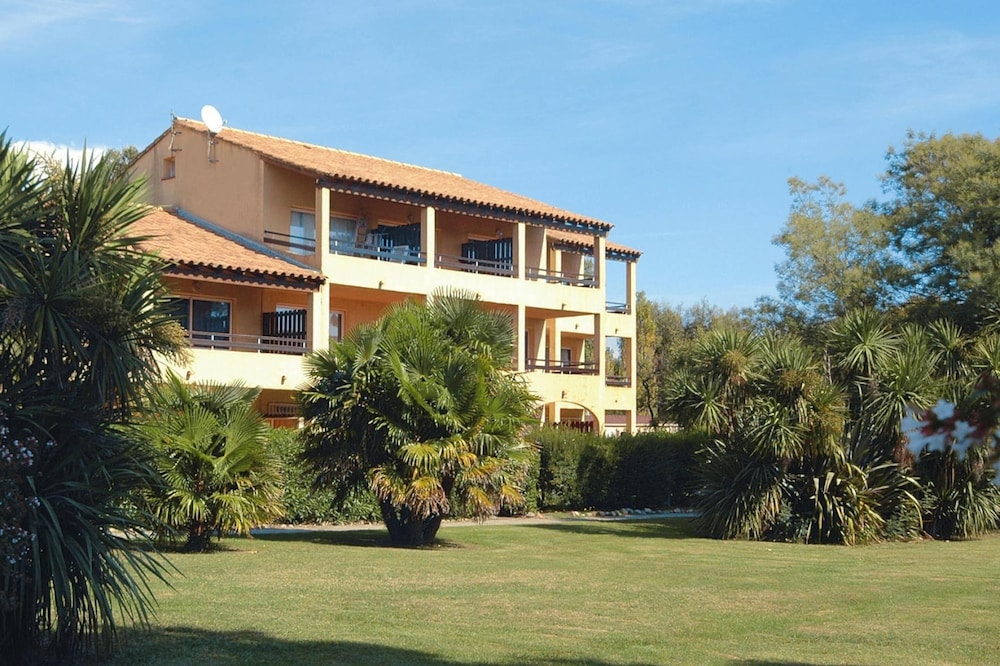 Apartment in Ghisonaccia Near Sandy Beach