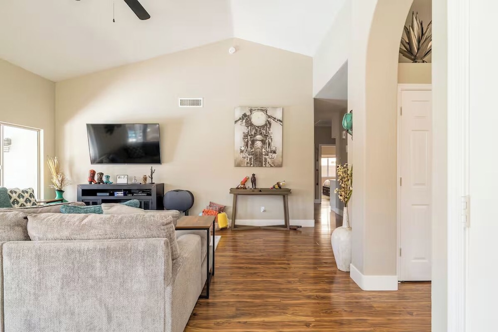 Cave Creek Gem - Heated Pool