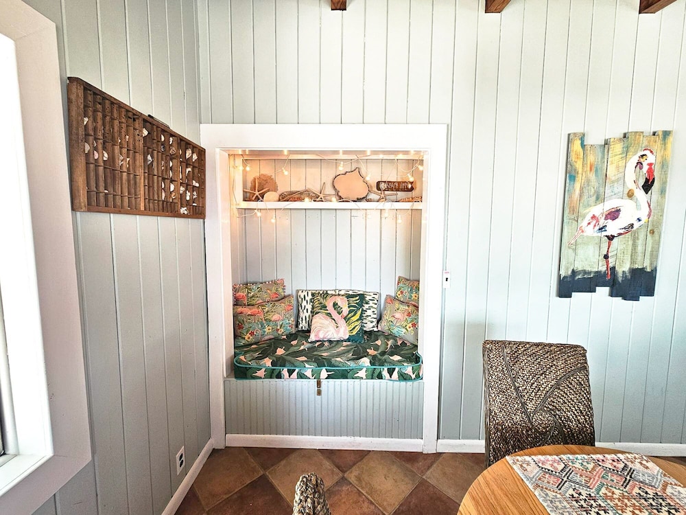 Charming 3br/2ba Boho Beach Cottage in Gulf Shores