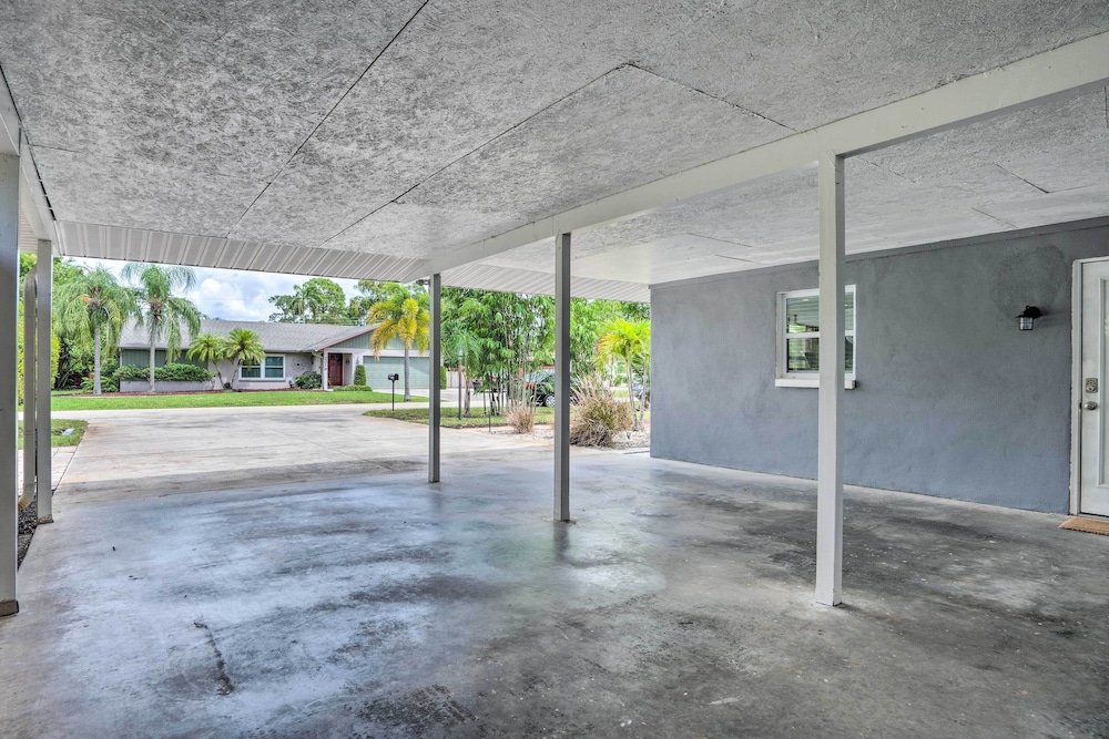 Colorful Fort Myers Home w/ Sunroom & Patio!