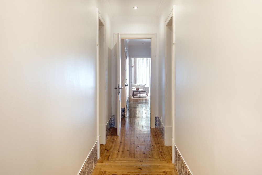 Grand Central Apartment by Homing