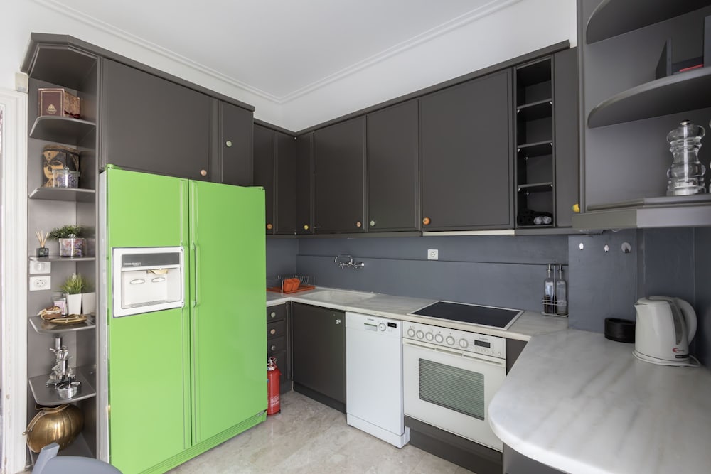 Massive 2-apartment Combo Unbeatable Acropolis Views Sleeps 9