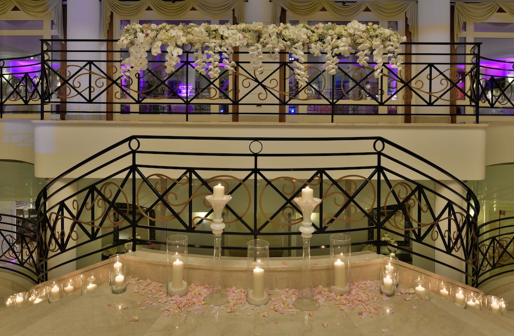 Savoy Hotel & Spa