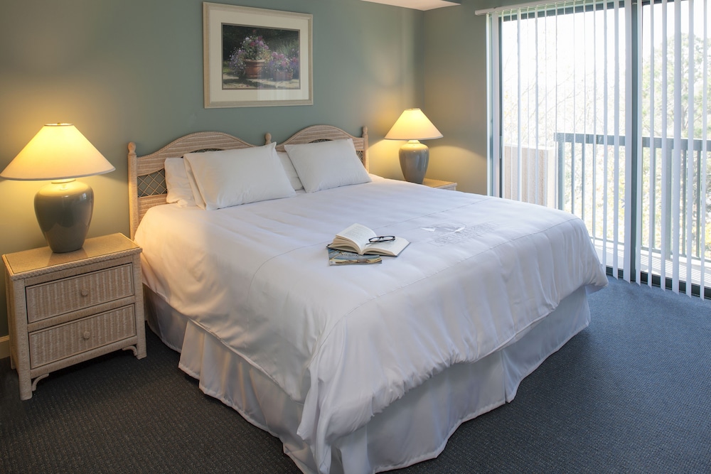 Waterside by Spinnaker Resorts
