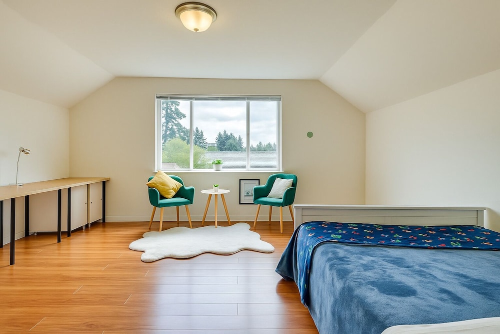 The Grand North Seattle Family Home, photo 57