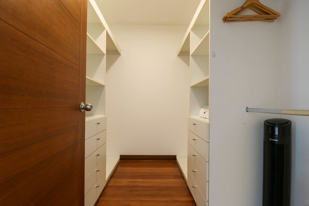 w Radiant 2BR w Modern Terrace in Miraflores