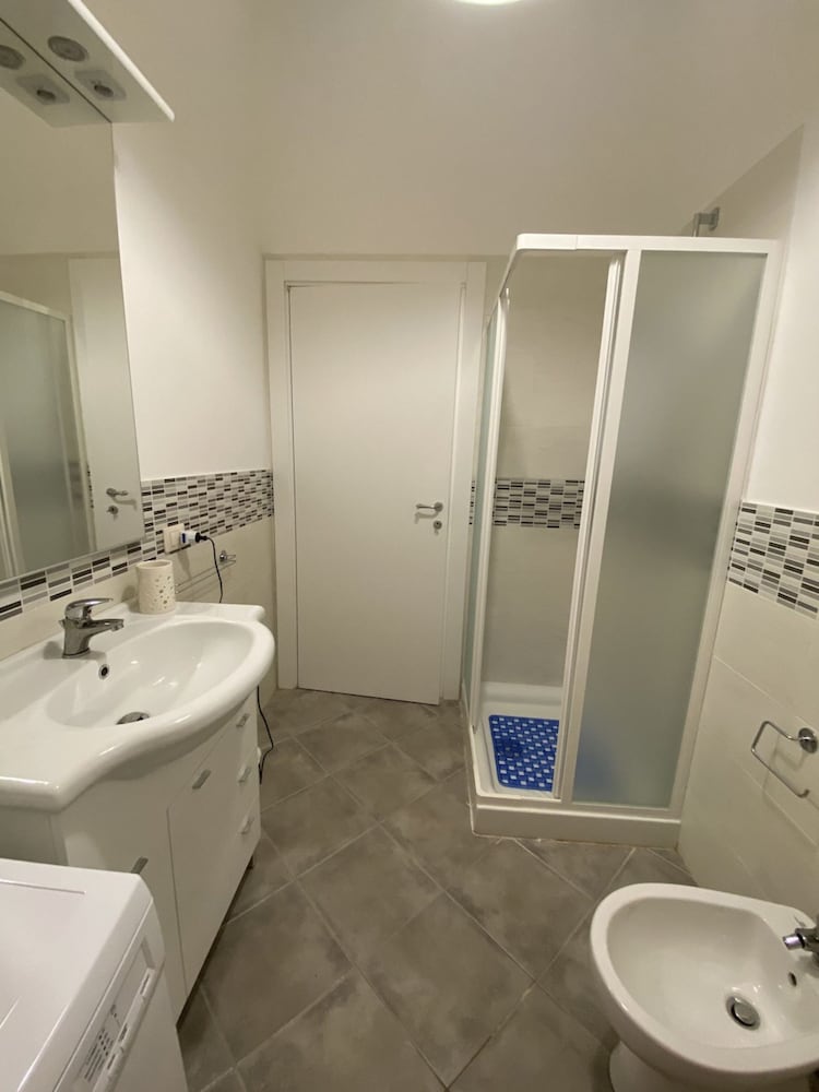 Open Space Sleeps 4 IN THE Country Area New-rif Bigo