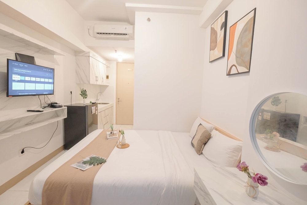 Modern Soft Minimalist Studio At Tokyo Riverside Pik 2 Apartment