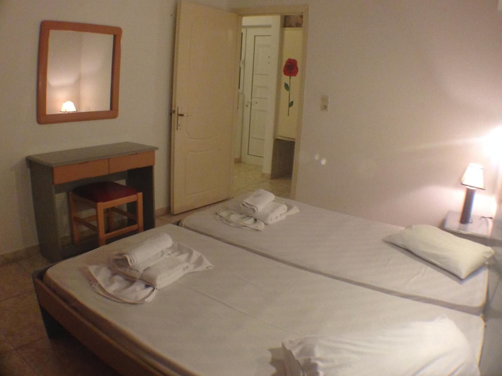 Manine Apartments photo 3