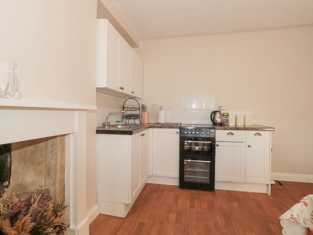 Wards Court 2 view 2