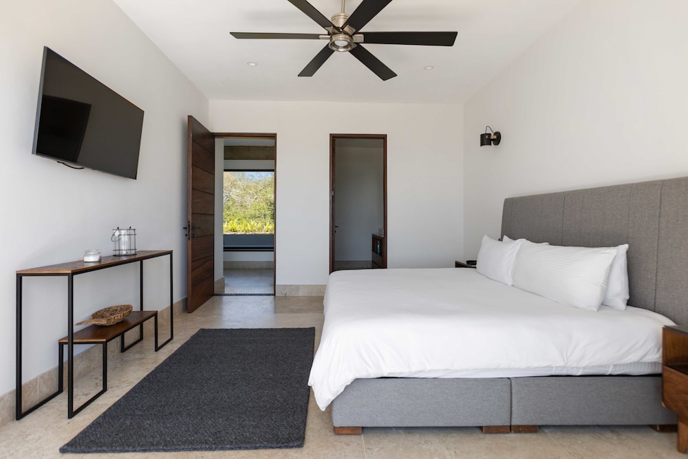 Punta De Mita - Luxury 7 BR Villa Oceanview