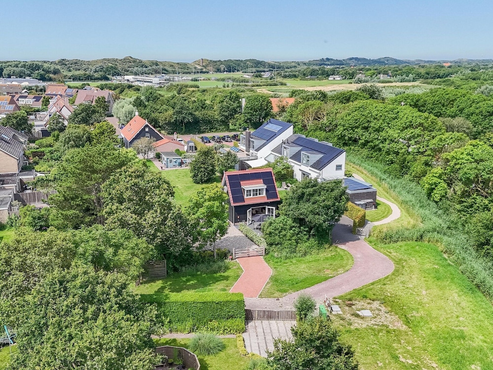 Detached Retreat in Zoutelande Near Beaches view 5
